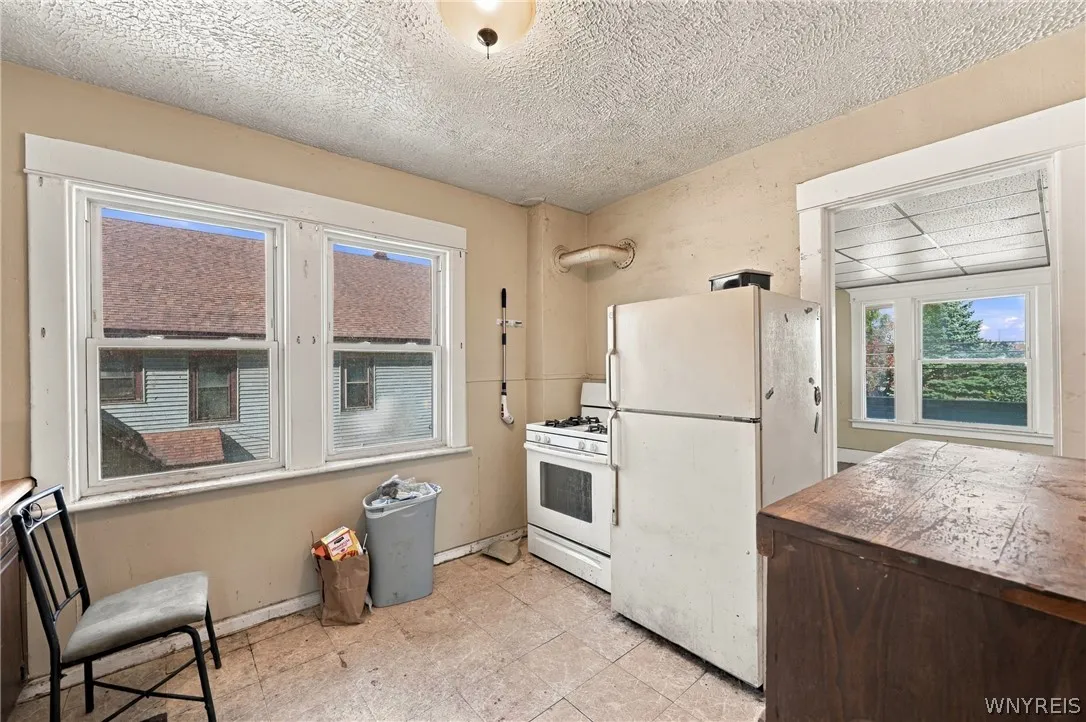 124 Lake Avenue, Hamburg, New York 14219, Hamburg, New York 14219, 5 Bedroom Bedrooms, ,Multi Family,For Sale,124 Lake Avenue, Hamburg, New York 14219,0,B1721801