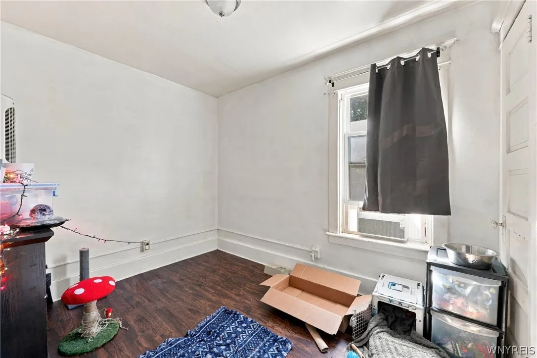 124 Lake Avenue, Hamburg, New York 14219, Hamburg, New York 14219, 5 Bedroom Bedrooms, ,Multi Family,For Sale,124 Lake Avenue, Hamburg, New York 14219,0,B1721801
