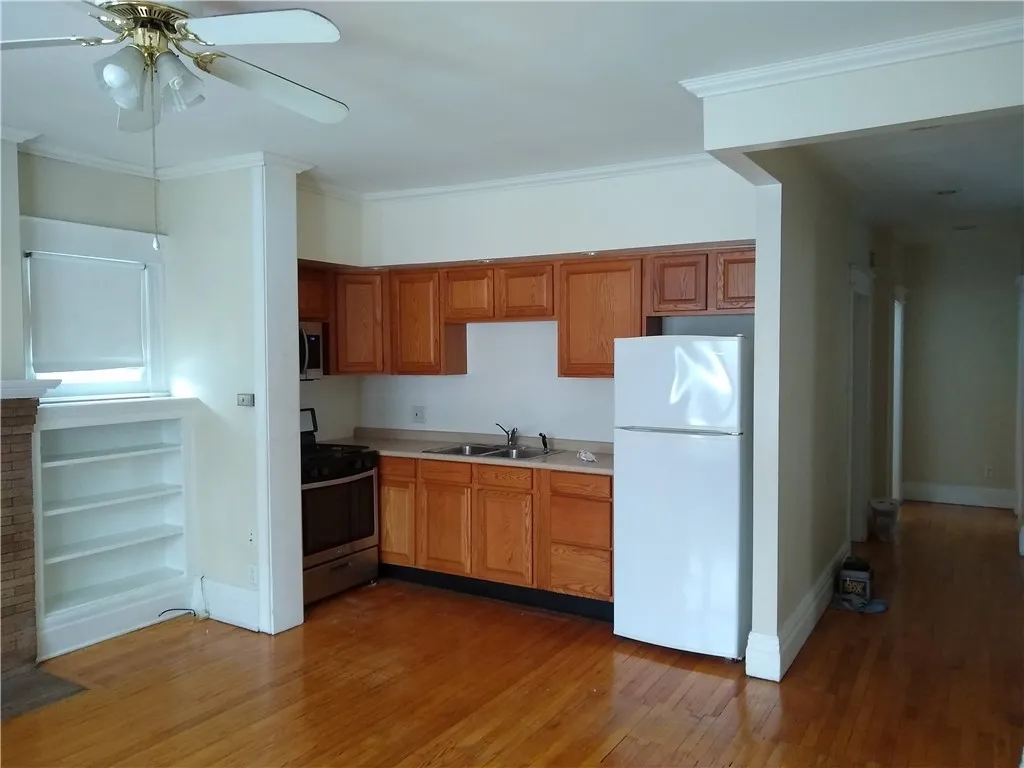 115 Vassar Street, Rochester, New York 14607, Rochester, New York 14607, 6 Bedroom Bedrooms, ,3 BathroomBathrooms,Residential,For Sale,115 Vassar Street, Rochester, New York 14607,0,R1721330