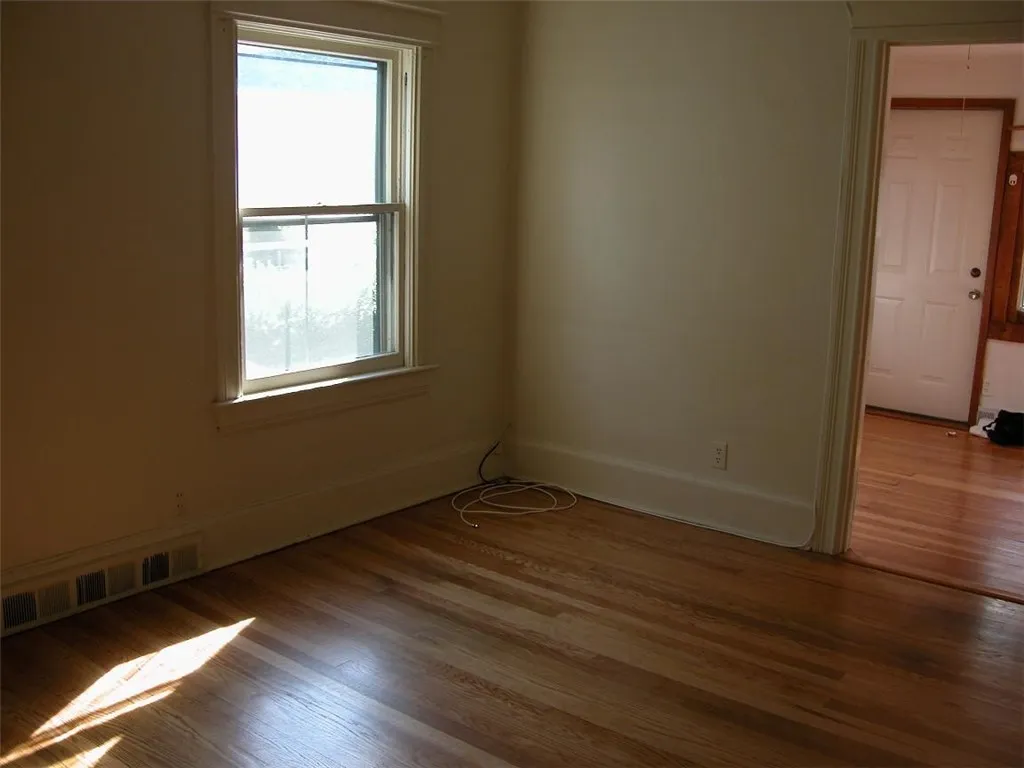 115 Vassar Street, Rochester, New York 14607, Rochester, New York 14607, 6 Bedroom Bedrooms, ,3 BathroomBathrooms,Residential,For Sale,115 Vassar Street, Rochester, New York 14607,0,R1721330