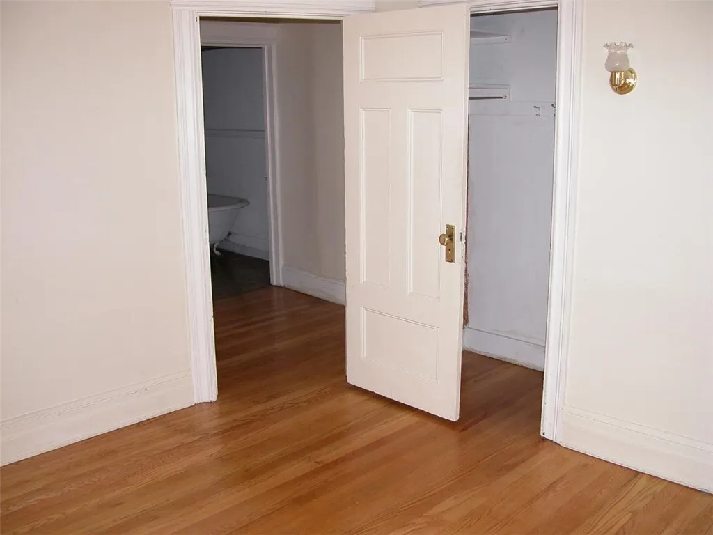 115 Vassar Street, Rochester, New York 14607, Rochester, New York 14607, 6 Bedroom Bedrooms, ,3 BathroomBathrooms,Residential,For Sale,115 Vassar Street, Rochester, New York 14607,0,R1721330