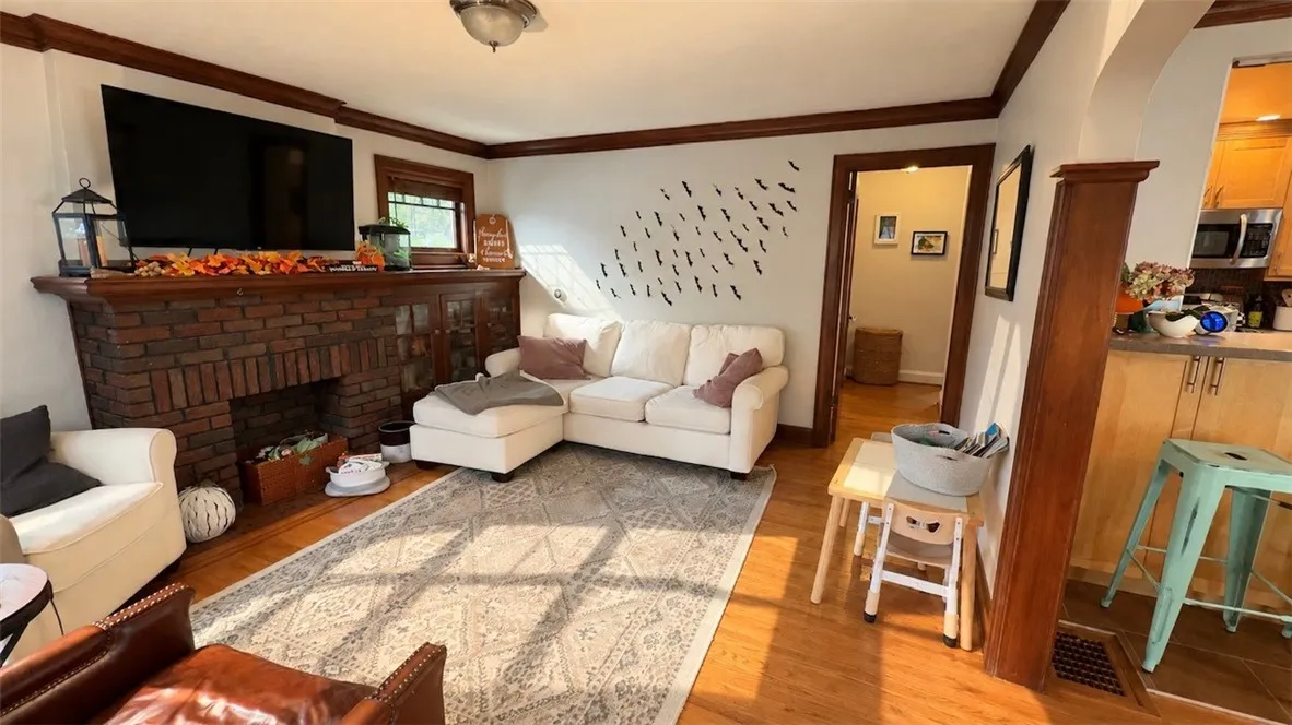 54 Lanvale Park, Irondequoit, New York 14617, Irondequoit, New York 14617, 3 Bedroom Bedrooms, 6 Room Rooms,1 BathroomBathrooms,Residential,For Sale,54 Lanvale Park, Irondequoit, New York 14617,0,R1721783