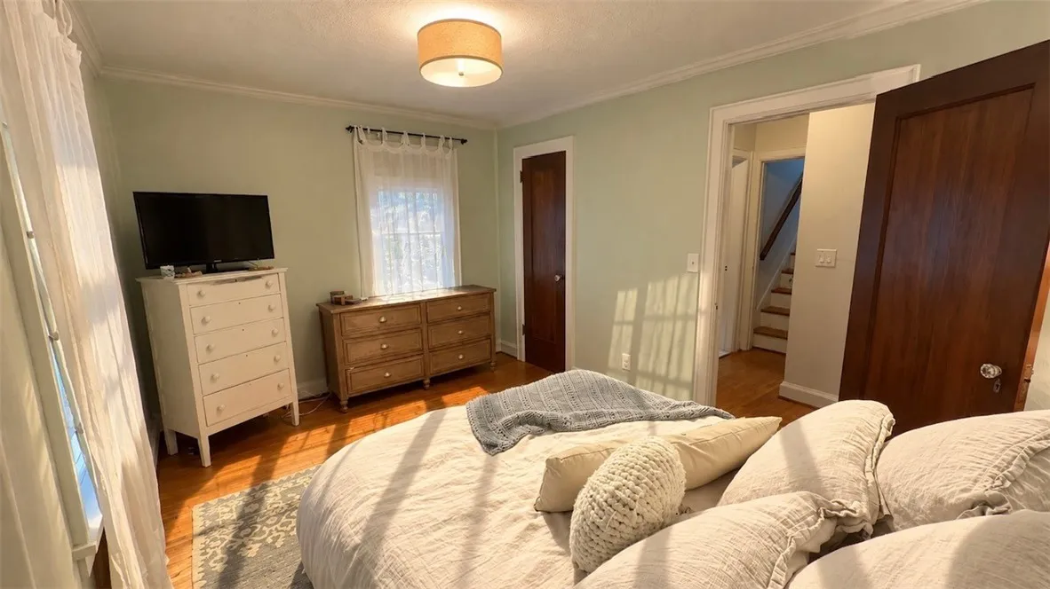 54 Lanvale Park, Irondequoit, New York 14617, Irondequoit, New York 14617, 3 Bedroom Bedrooms, 6 Room Rooms,1 BathroomBathrooms,Residential,For Sale,54 Lanvale Park, Irondequoit, New York 14617,0,R1721783
