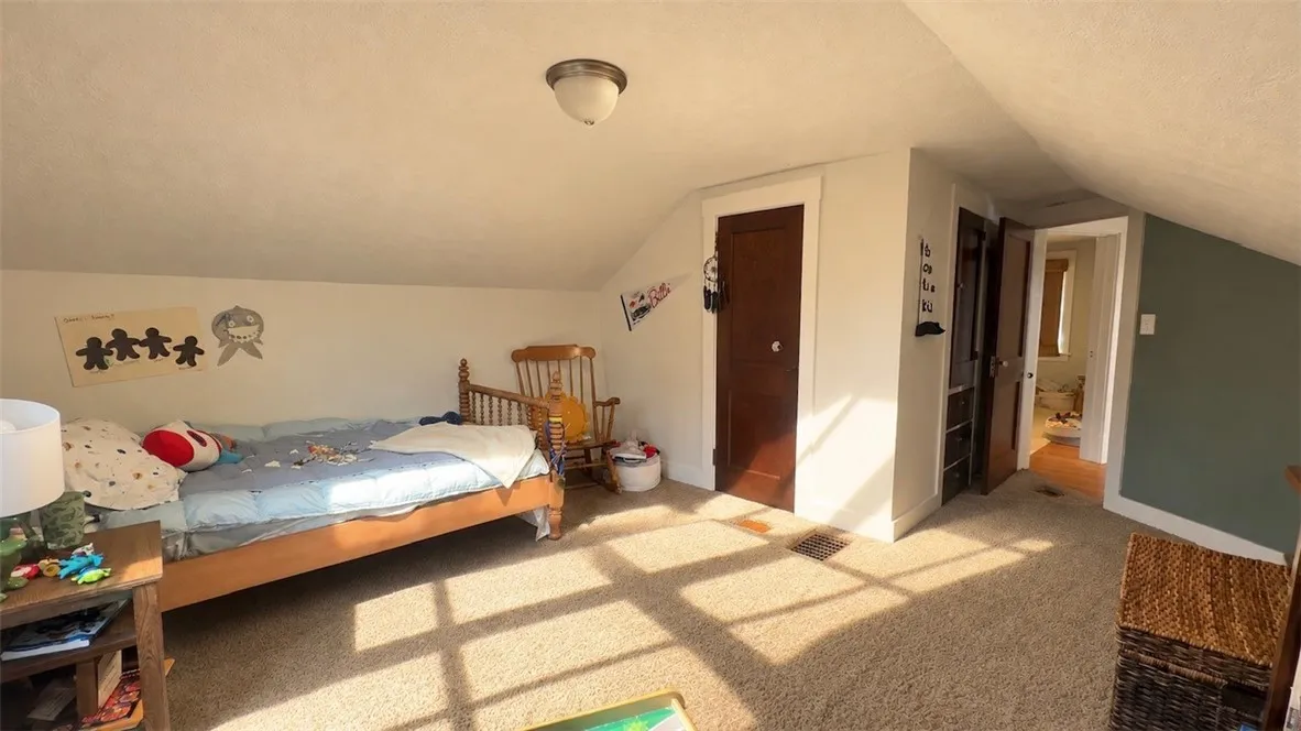 54 Lanvale Park, Irondequoit, New York 14617, Irondequoit, New York 14617, 3 Bedroom Bedrooms, 6 Room Rooms,1 BathroomBathrooms,Residential,For Sale,54 Lanvale Park, Irondequoit, New York 14617,0,R1721783