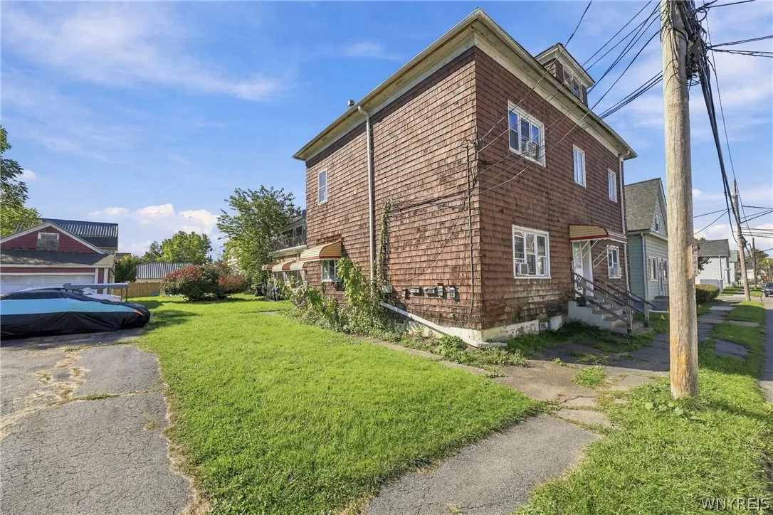 117 Kirby Avenue, Lackawanna, New York 14218, Lackawanna, New York 14218, 5 Bedroom Bedrooms, ,Multi Family,For Sale,117 Kirby Avenue, Lackawanna, New York 14218,0,B1721756