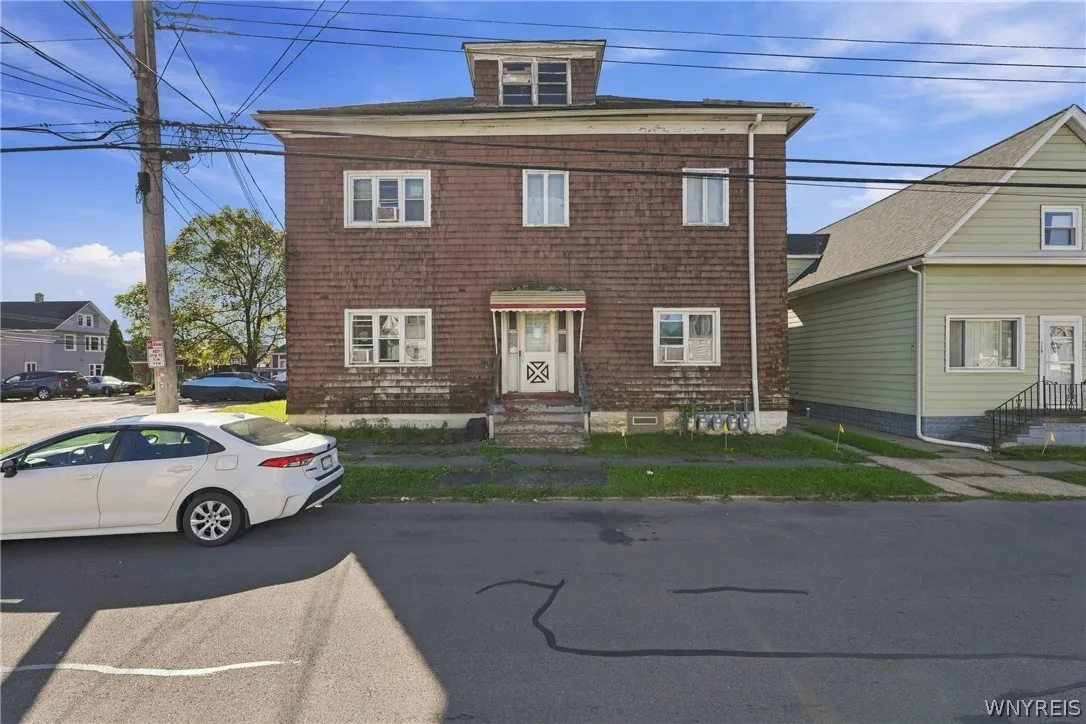 117 Kirby Avenue, Lackawanna, New York 14218, Lackawanna, New York 14218, 5 Bedroom Bedrooms, ,Multi Family,For Sale,117 Kirby Avenue, Lackawanna, New York 14218,0,B1721756