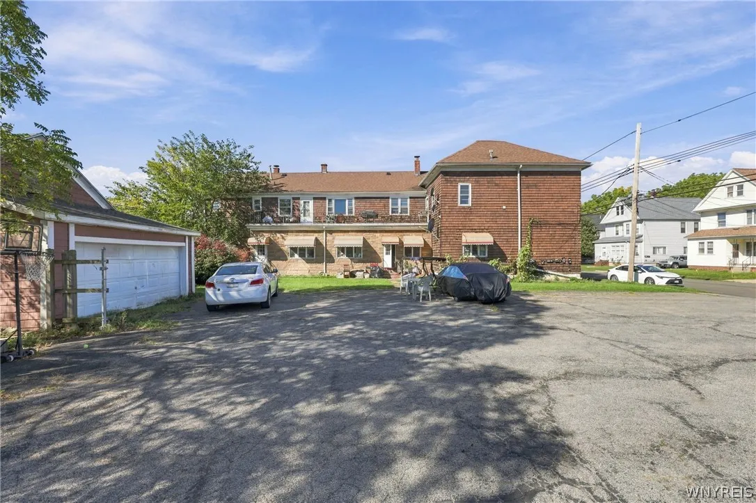 117 Kirby Avenue, Lackawanna, New York 14218, Lackawanna, New York 14218, 5 Bedroom Bedrooms, ,Multi Family,For Sale,117 Kirby Avenue, Lackawanna, New York 14218,0,B1721756