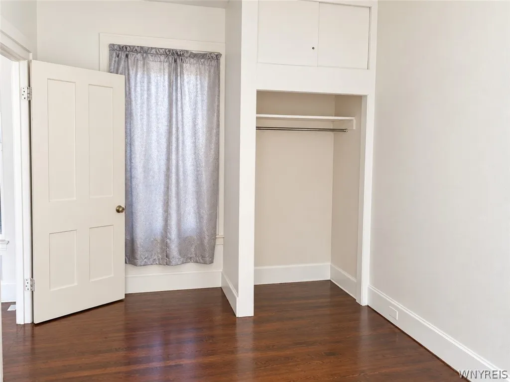 58 Genesee Street, Lockport City, New York 14094, Lockport City, New York 14094, 6 Bedroom Bedrooms, ,2 BathroomBathrooms,Residential,For Sale,58 Genesee Street, Lockport City, New York 14094,0,B1721799