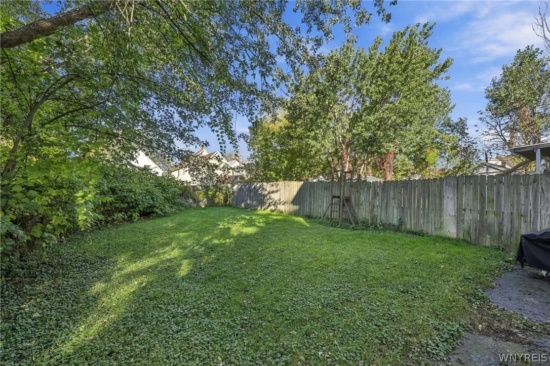 254 Benzinger Street, Buffalo, New York 14206, Buffalo, New York 14206, 6 Bedroom Bedrooms, ,2 BathroomBathrooms,Residential,For Sale,254 Benzinger Street, Buffalo, New York 14206,0,B1721774