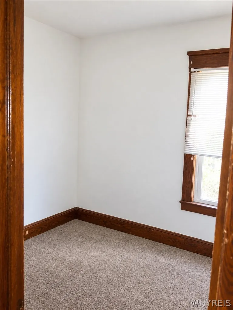 254 Benzinger Street, Buffalo, New York 14206, Buffalo, New York 14206, 6 Bedroom Bedrooms, ,2 BathroomBathrooms,Residential,For Sale,254 Benzinger Street, Buffalo, New York 14206,0,B1721774