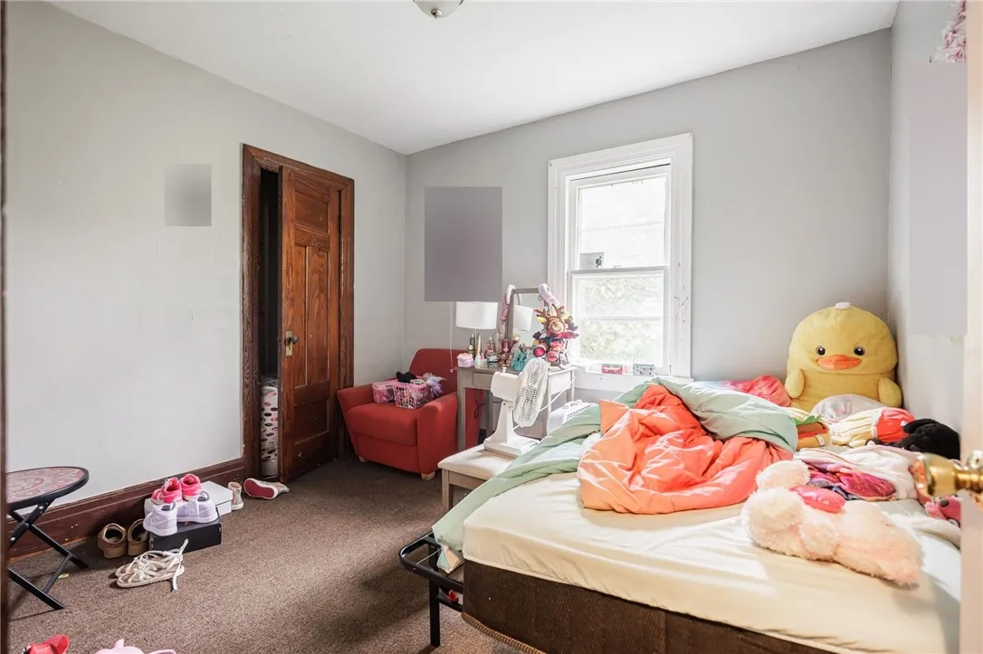 135-137 Glendale Park, Rochester, New York 14613, Rochester, New York 14613, 6 Bedroom Bedrooms, ,2 BathroomBathrooms,Residential,For Sale,135-137 Glendale Park, Rochester, New York 14613,0,R1721137