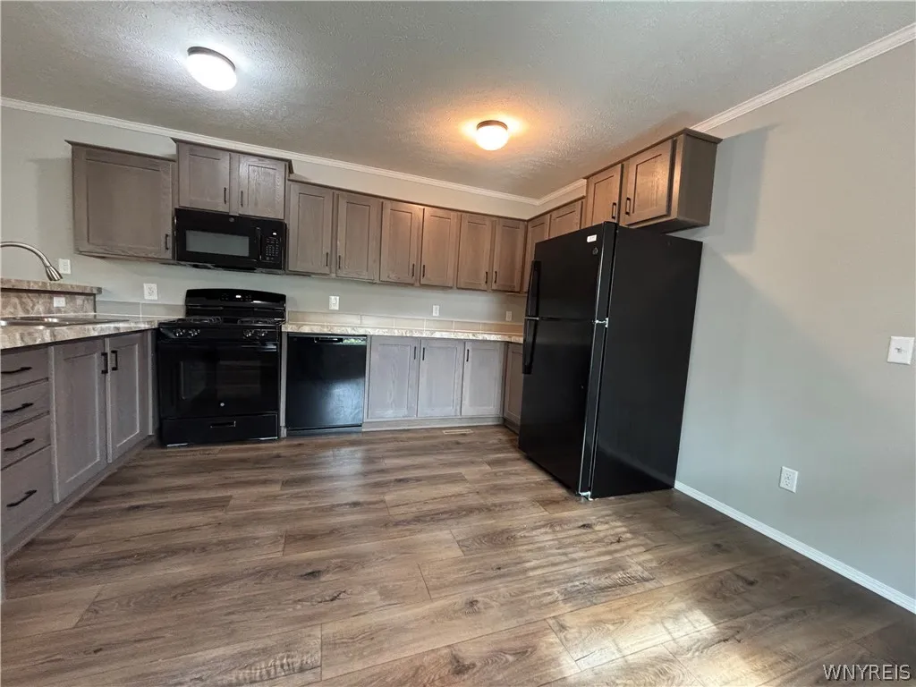 7898 Boston State Rd #54, Hamburg, New York 14001, Hamburg, New York 14075, 4 Bedroom Bedrooms, 10 Room Rooms,2 BathroomBathrooms,Residential,For Sale,7898 Boston State Rd #54, Hamburg, New York 14001,0,B1721599