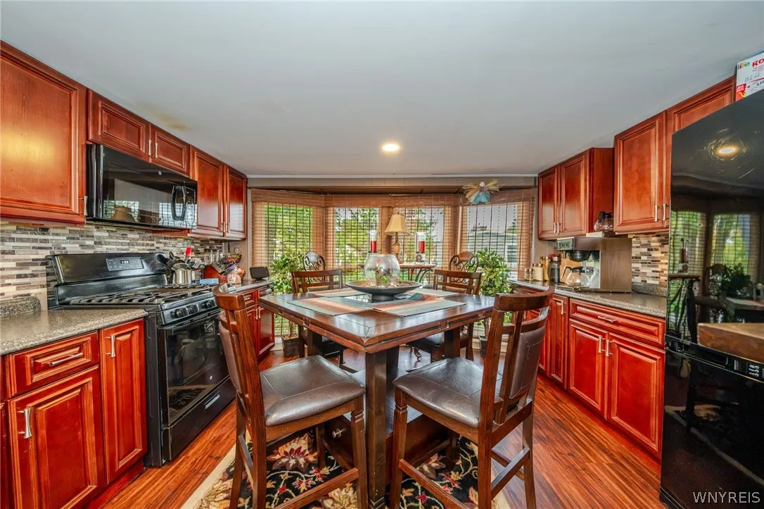 134 East Canyon, Hamburg, New York 14075, Hamburg, New York 14075, 2 Bedroom Bedrooms, 6 Room Rooms,1 BathroomBathrooms,Residential,For Sale,134 East Canyon, Hamburg, New York 14075,0,B1721519