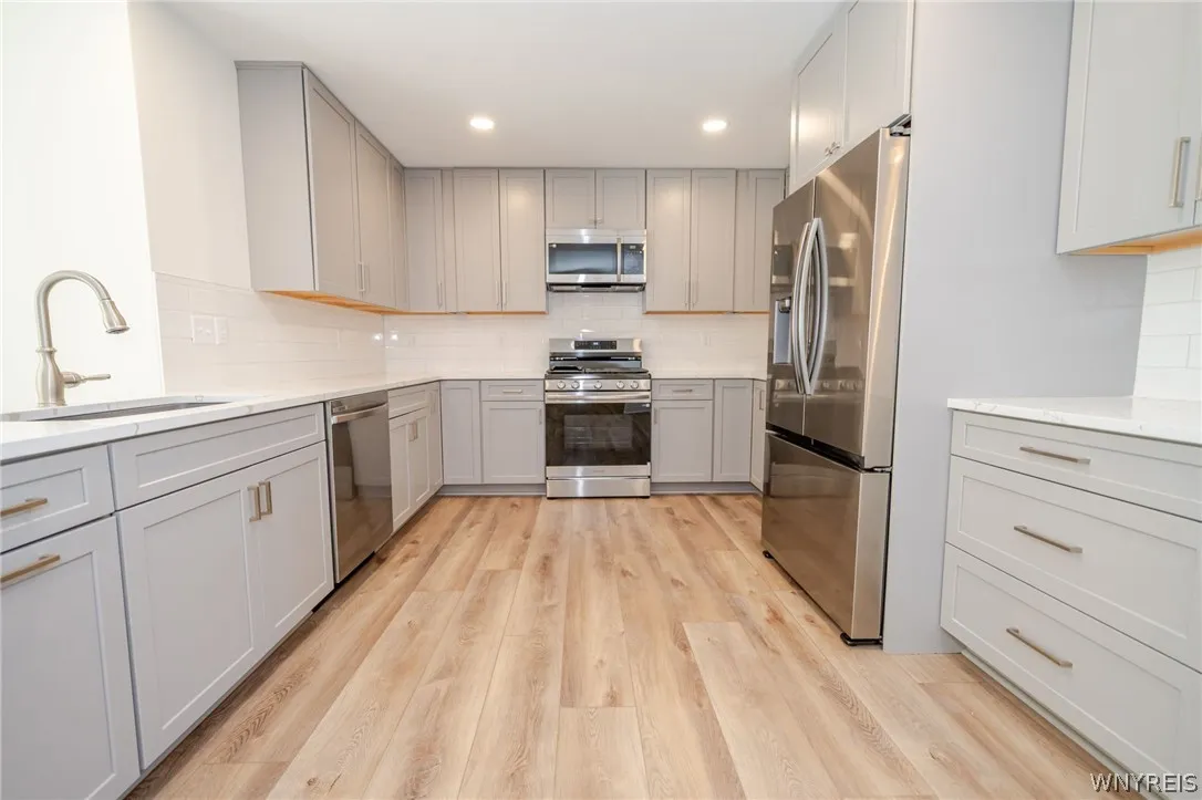 6261 Lake, Orchard Park, New York 14127, Orchard Park, New York 14127, 4 Bedroom Bedrooms, ,3 BathroomBathrooms,Residential,For Sale,6261 Lake, Orchard Park, New York 14127,0,B1720969