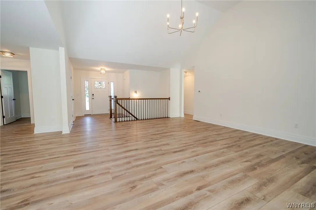 6261 Lake, Orchard Park, New York 14127, Orchard Park, New York 14127, 4 Bedroom Bedrooms, ,3 BathroomBathrooms,Residential,For Sale,6261 Lake, Orchard Park, New York 14127,0,B1720969