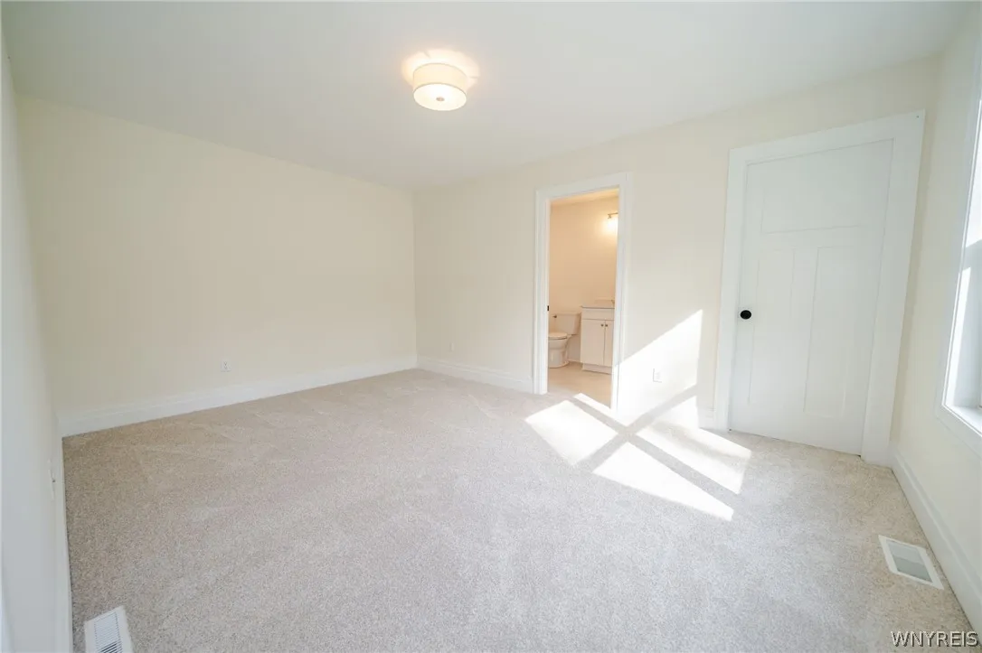 6261 Lake, Orchard Park, New York 14127, Orchard Park, New York 14127, 4 Bedroom Bedrooms, ,3 BathroomBathrooms,Residential,For Sale,6261 Lake, Orchard Park, New York 14127,0,B1720969