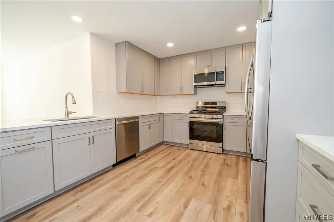 6261 Lake, Orchard Park, New York 14127, Orchard Park, New York 14127, 4 Bedroom Bedrooms, ,3 BathroomBathrooms,Residential,For Sale,6261 Lake, Orchard Park, New York 14127,0,B1720969