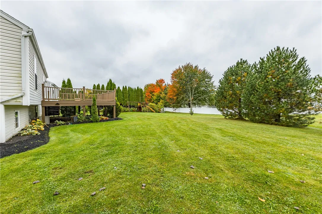 1035 Beaver Creek Drive, Webster, New York 14580, Webster, New York 14580, 3 Bedroom Bedrooms, 7 Room Rooms,2 BathroomBathrooms,Residential,For Sale,1035 Beaver Creek Drive, Webster, New York 14580,0,R1721226