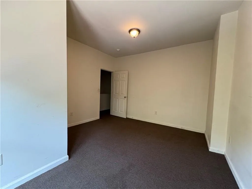 2-12 Cliff Street 2, Oneonta, New York 13820, Oneonta, New York 13820, 3 Bedroom Bedrooms, 7 Room Rooms,1 BathroomBathrooms,Residential Lease,For Rent,2-12 Cliff Street 2, Oneonta, New York 13820,0,R1722080