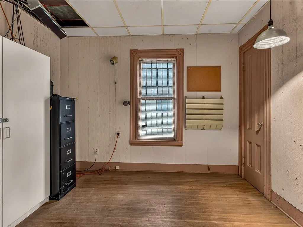 76 Hazelwood Terrace, Rochester, New York 14609, Rochester, New York 14609, 3 Bedroom Bedrooms, 6 Room Rooms,1 BathroomBathrooms,Residential,For Sale,76 Hazelwood Terrace, Rochester, New York 14609,0,R1718182