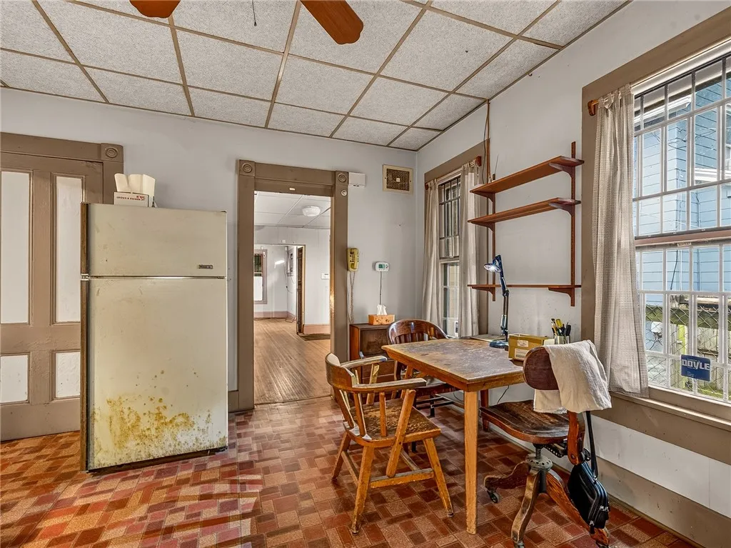 76 Hazelwood Terrace, Rochester, New York 14609, Rochester, New York 14609, 3 Bedroom Bedrooms, 6 Room Rooms,1 BathroomBathrooms,Residential,For Sale,76 Hazelwood Terrace, Rochester, New York 14609,0,R1718182