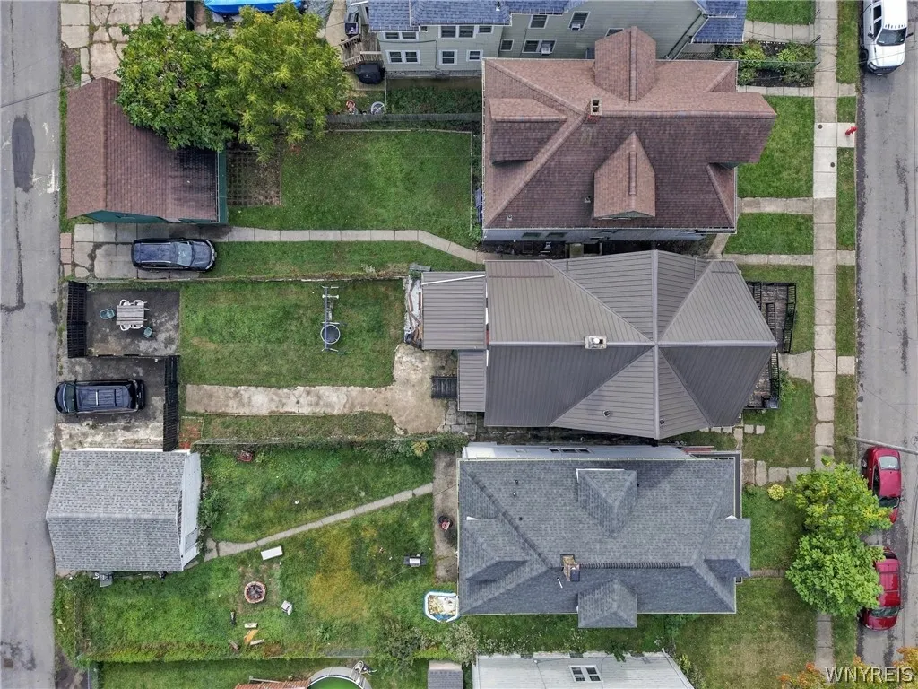53 Lilac Street, Buffalo, New York 14220, Buffalo, New York 14220, 6 Bedroom Bedrooms, 14 Room Rooms,2 BathroomBathrooms,Residential,For Sale,53 Lilac Street, Buffalo, New York 14220,0,B1721377