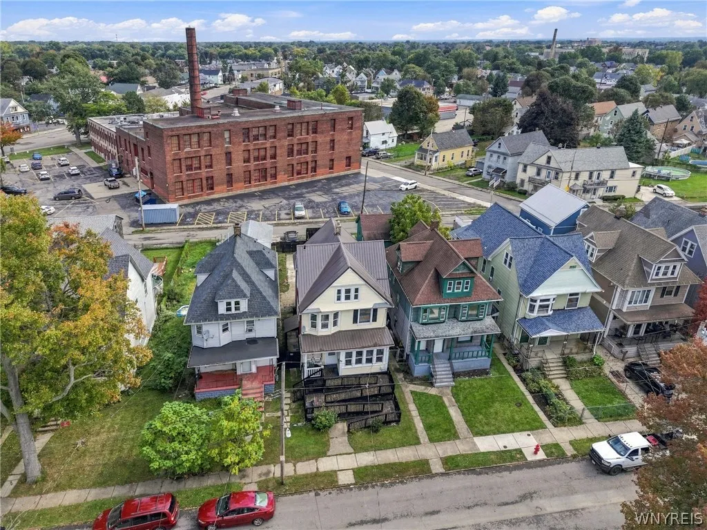 53 Lilac Street, Buffalo, New York 14220, Buffalo, New York 14220, 6 Bedroom Bedrooms, 14 Room Rooms,2 BathroomBathrooms,Residential,For Sale,53 Lilac Street, Buffalo, New York 14220,0,B1721377