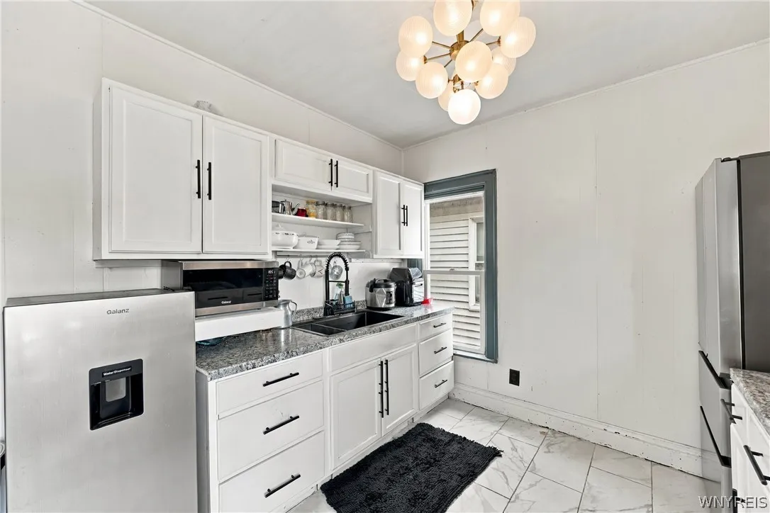 53 Lilac Street, Buffalo, New York 14220, Buffalo, New York 14220, 6 Bedroom Bedrooms, 14 Room Rooms,2 BathroomBathrooms,Residential,For Sale,53 Lilac Street, Buffalo, New York 14220,0,B1721377
