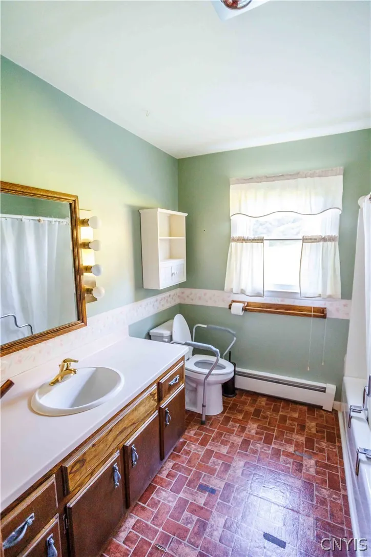 3109 Eager Circle, Lafayette, New York 13078, Lafayette, New York 13078, 3 Bedroom Bedrooms, 8 Room Rooms,2 BathroomBathrooms,Residential,For Sale,3109 Eager Circle, Lafayette, New York 13078,0,S1720827
