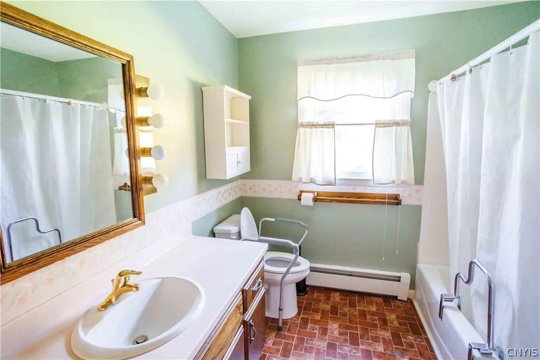 3109 Eager Circle, Lafayette, New York 13078, Lafayette, New York 13078, 3 Bedroom Bedrooms, 8 Room Rooms,2 BathroomBathrooms,Residential,For Sale,3109 Eager Circle, Lafayette, New York 13078,0,S1720827