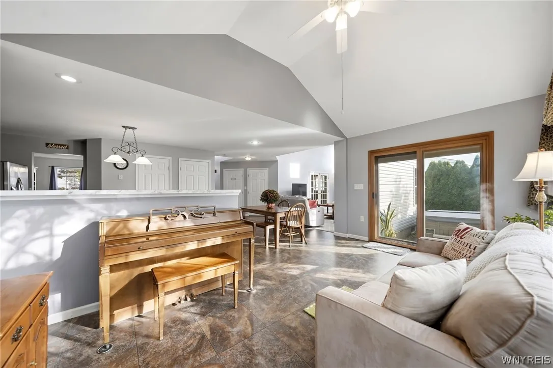 4716 Pineview Drive, Hamburg, New York 14075, Hamburg, New York 14075, 4 Bedroom Bedrooms, 8 Room Rooms,2 BathroomBathrooms,Residential,For Sale,4716 Pineview Drive, Hamburg, New York 14075,0,B1721988