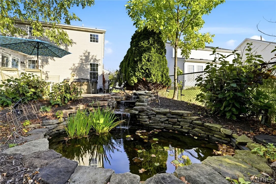 4716 Pineview Drive, Hamburg, New York 14075, Hamburg, New York 14075, 4 Bedroom Bedrooms, 8 Room Rooms,2 BathroomBathrooms,Residential,For Sale,4716 Pineview Drive, Hamburg, New York 14075,0,B1721988