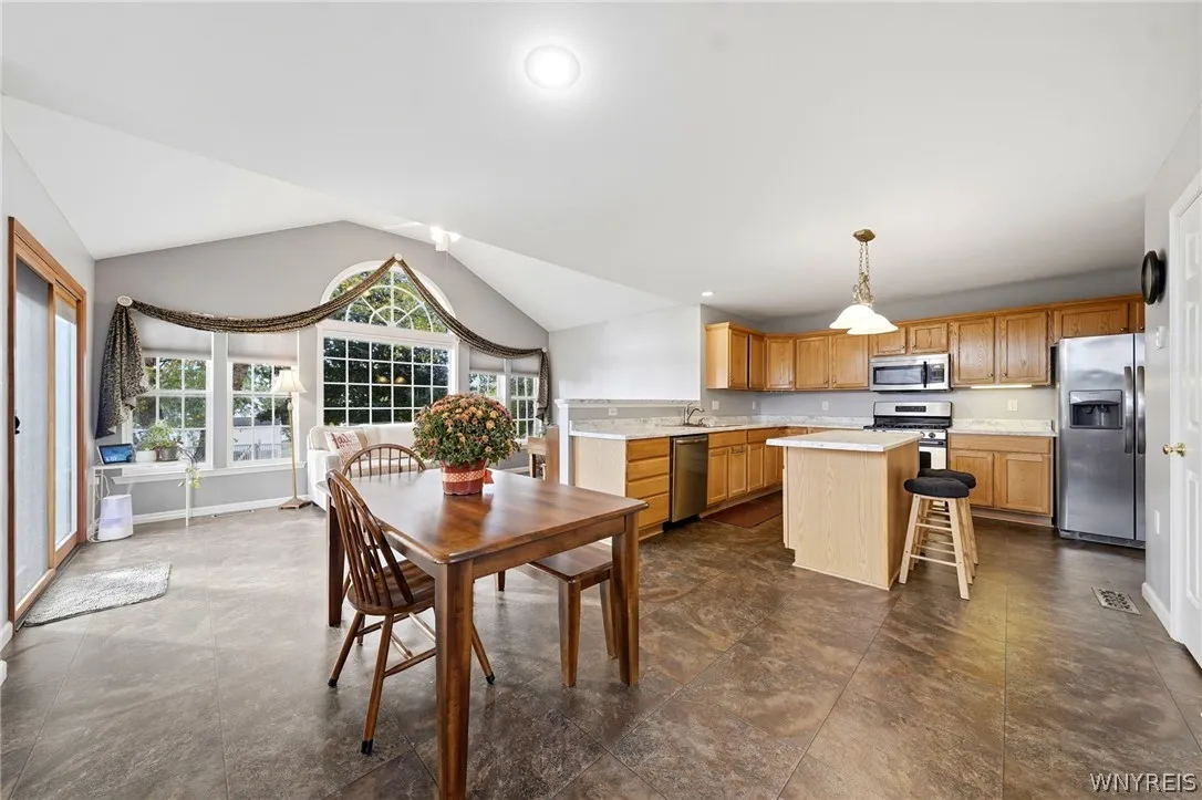 4716 Pineview Drive, Hamburg, New York 14075, Hamburg, New York 14075, 4 Bedroom Bedrooms, 8 Room Rooms,2 BathroomBathrooms,Residential,For Sale,4716 Pineview Drive, Hamburg, New York 14075,0,B1721988