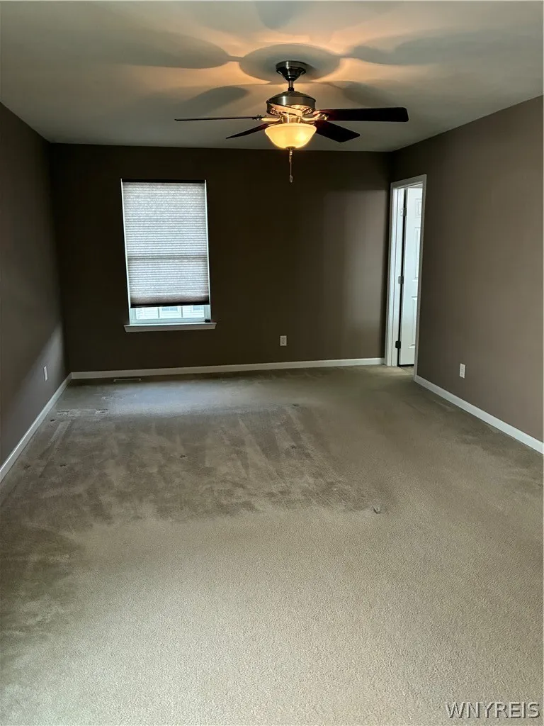 PRIMARY BED ROOM