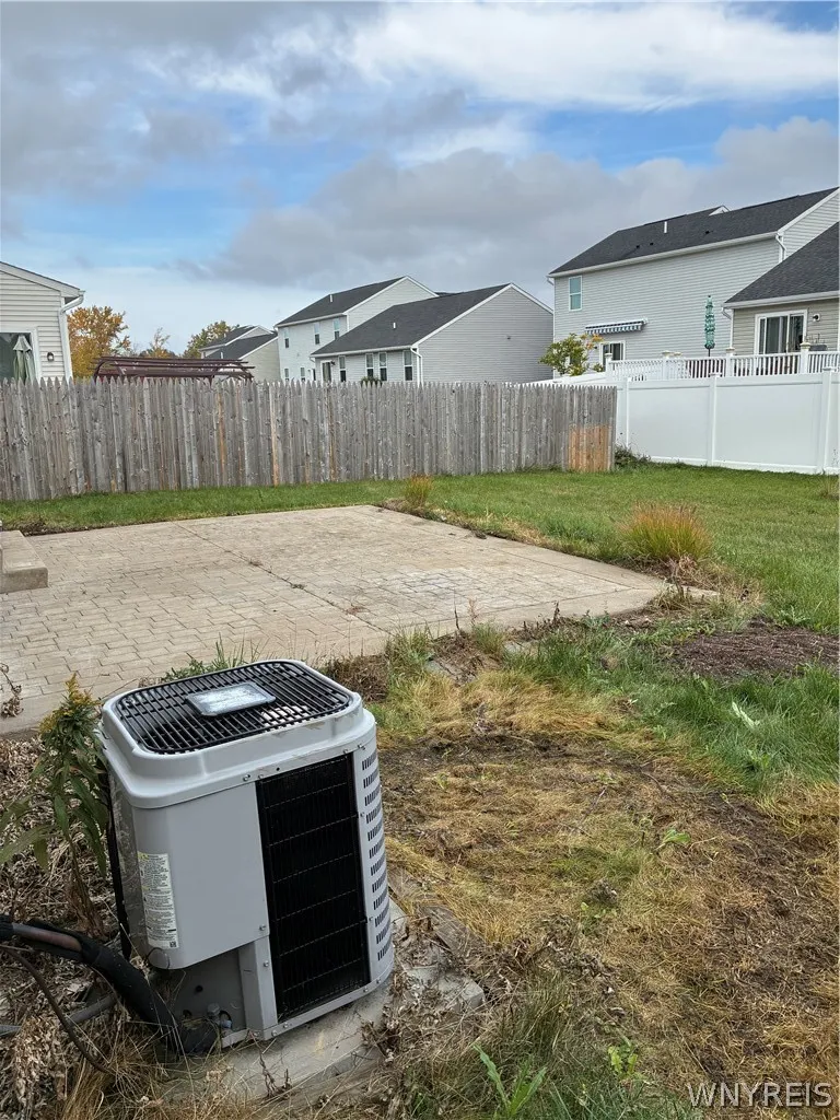REAR W/CENTRAL AC