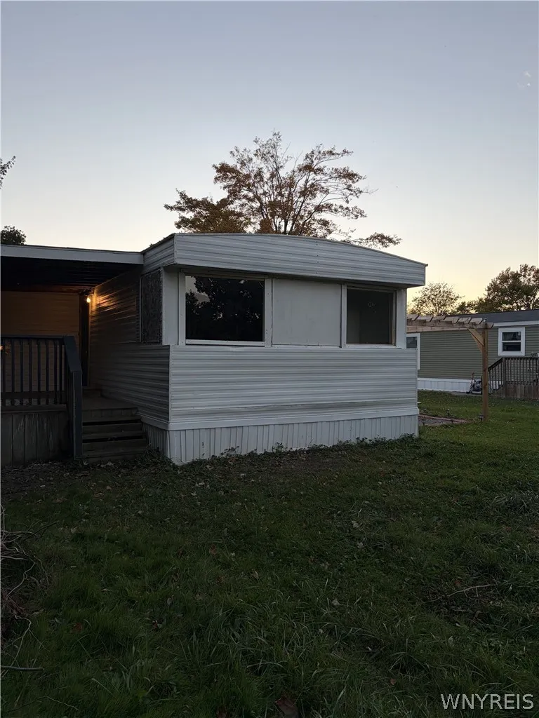 6 Highridge, Hamburg, New York 14075, Hamburg, New York 14075, 3 Bedroom Bedrooms, 5 Room Rooms,1 BathroomBathrooms,Residential,For Sale,6 Highridge, Hamburg, New York 14075,0,B1722181