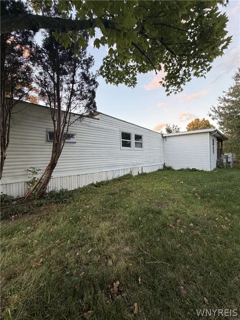 6 Highridge, Hamburg, New York 14075, Hamburg, New York 14075, 3 Bedroom Bedrooms, 5 Room Rooms,1 BathroomBathrooms,Residential,For Sale,6 Highridge, Hamburg, New York 14075,0,B1722181