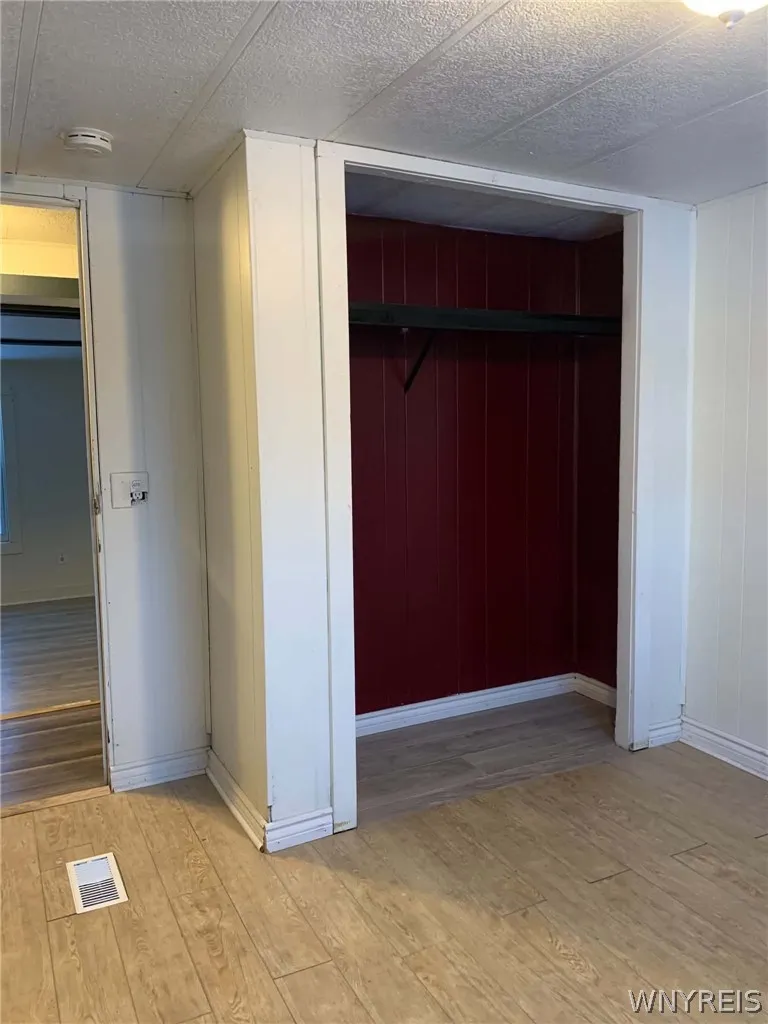 6 Highridge, Hamburg, New York 14075, Hamburg, New York 14075, 3 Bedroom Bedrooms, 5 Room Rooms,1 BathroomBathrooms,Residential,For Sale,6 Highridge, Hamburg, New York 14075,0,B1722181
