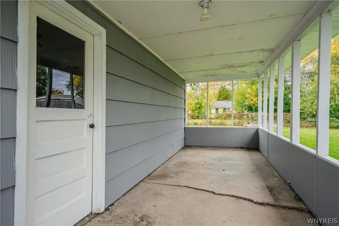 92 Mapleview Drive, Amherst, New York 14226, Amherst, New York 14226, 3 Bedroom Bedrooms, 6 Room Rooms,1 BathroomBathrooms,Residential,For Sale,92 Mapleview Drive, Amherst, New York 14226,0,B1721481