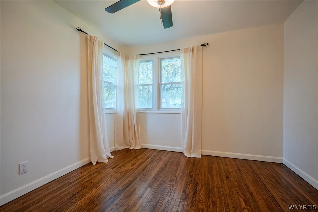 92 Mapleview Drive, Amherst, New York 14226, Amherst, New York 14226, 3 Bedroom Bedrooms, 6 Room Rooms,1 BathroomBathrooms,Residential,For Sale,92 Mapleview Drive, Amherst, New York 14226,0,B1721481