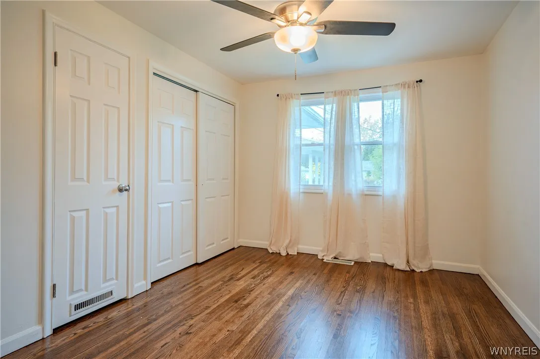 92 Mapleview Drive, Amherst, New York 14226, Amherst, New York 14226, 3 Bedroom Bedrooms, 6 Room Rooms,1 BathroomBathrooms,Residential,For Sale,92 Mapleview Drive, Amherst, New York 14226,0,B1721481