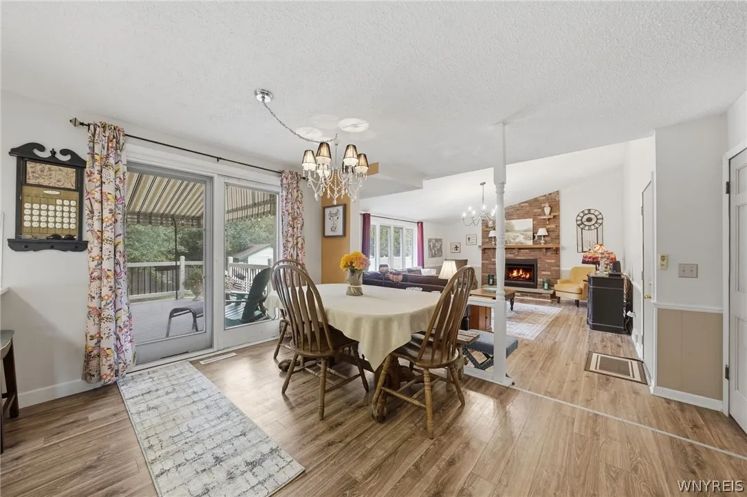 Open sightlines to family room