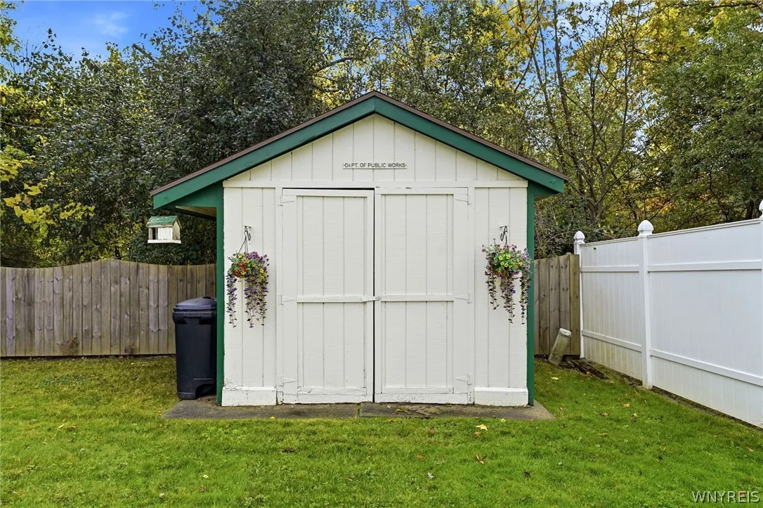 Shed