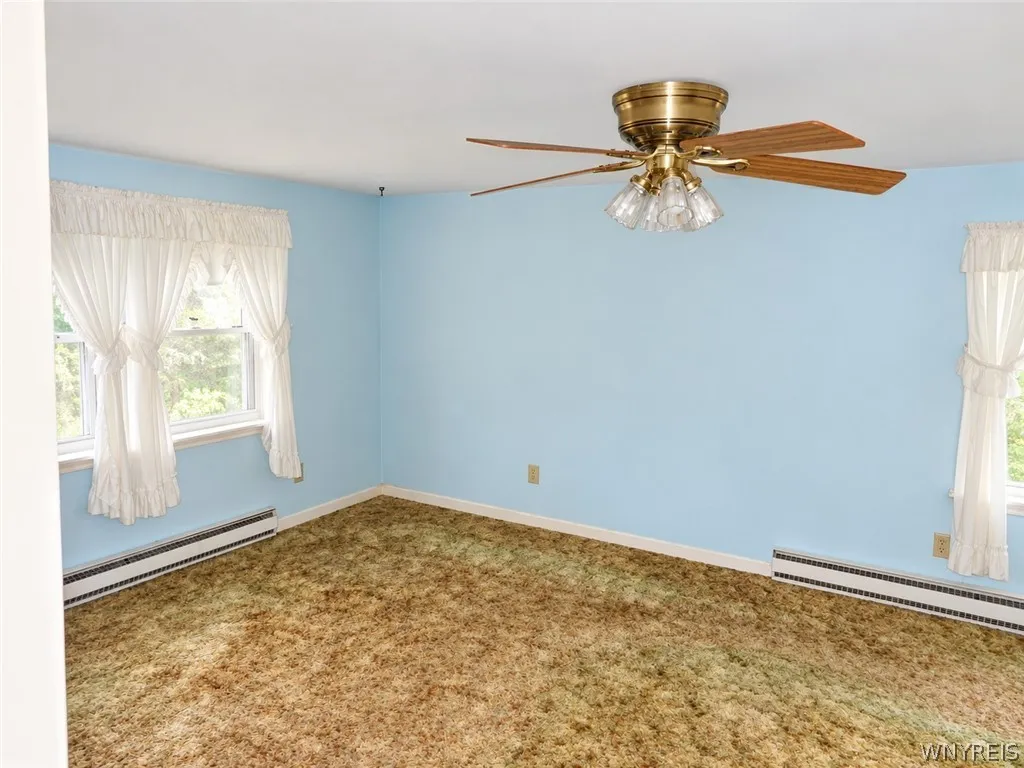 3643 Center Lane Drive, Hamburg, New York 14075, Hamburg, New York 14075, 4 Bedroom Bedrooms, 9 Room Rooms,2 BathroomBathrooms,Residential,For Sale,3643 Center Lane Drive, Hamburg, New York 14075,0,B1722356