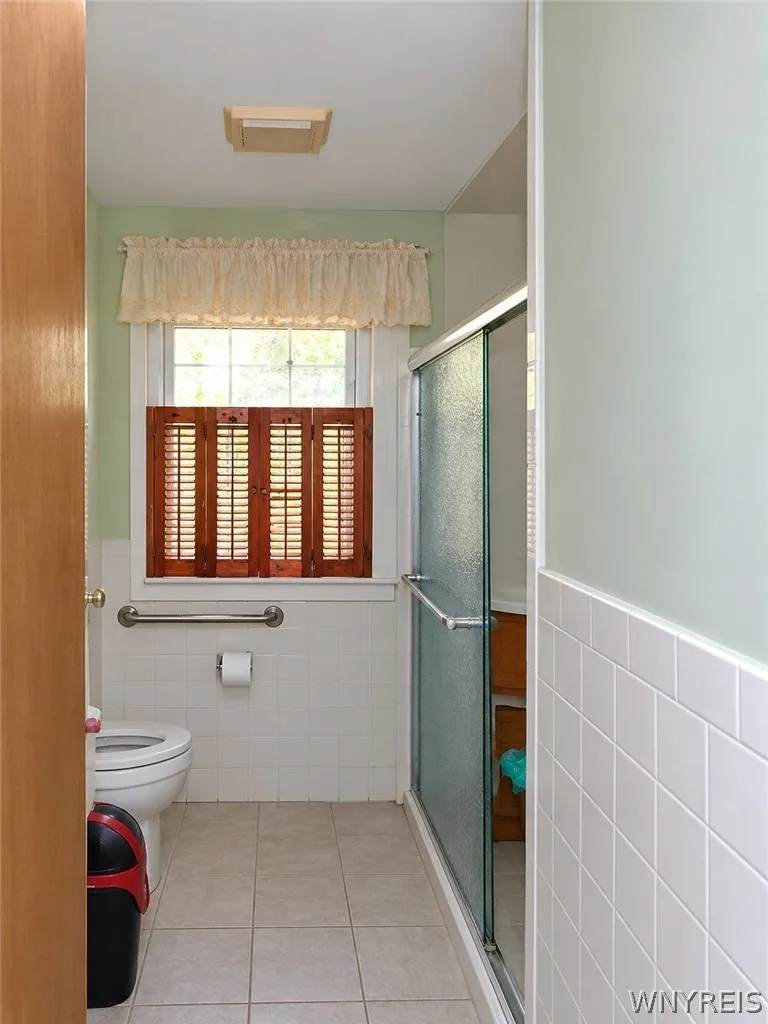 3643 Center Lane Drive, Hamburg, New York 14075, Hamburg, New York 14075, 4 Bedroom Bedrooms, 9 Room Rooms,2 BathroomBathrooms,Residential,For Sale,3643 Center Lane Drive, Hamburg, New York 14075,0,B1722356