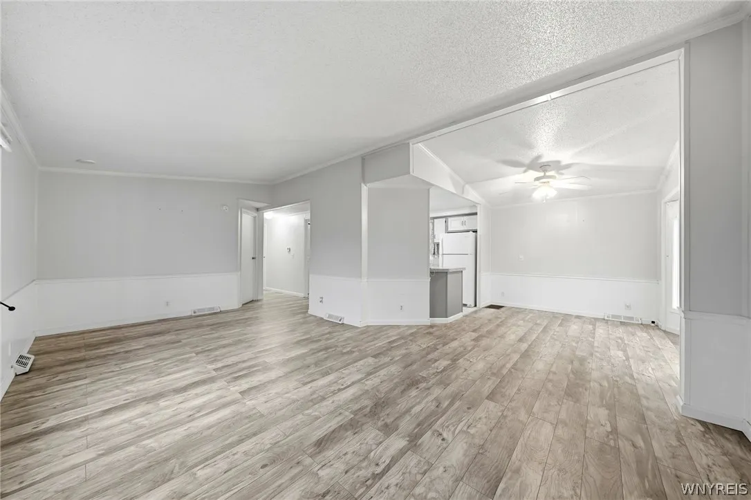 Great open sight lines from the living room to the dining area