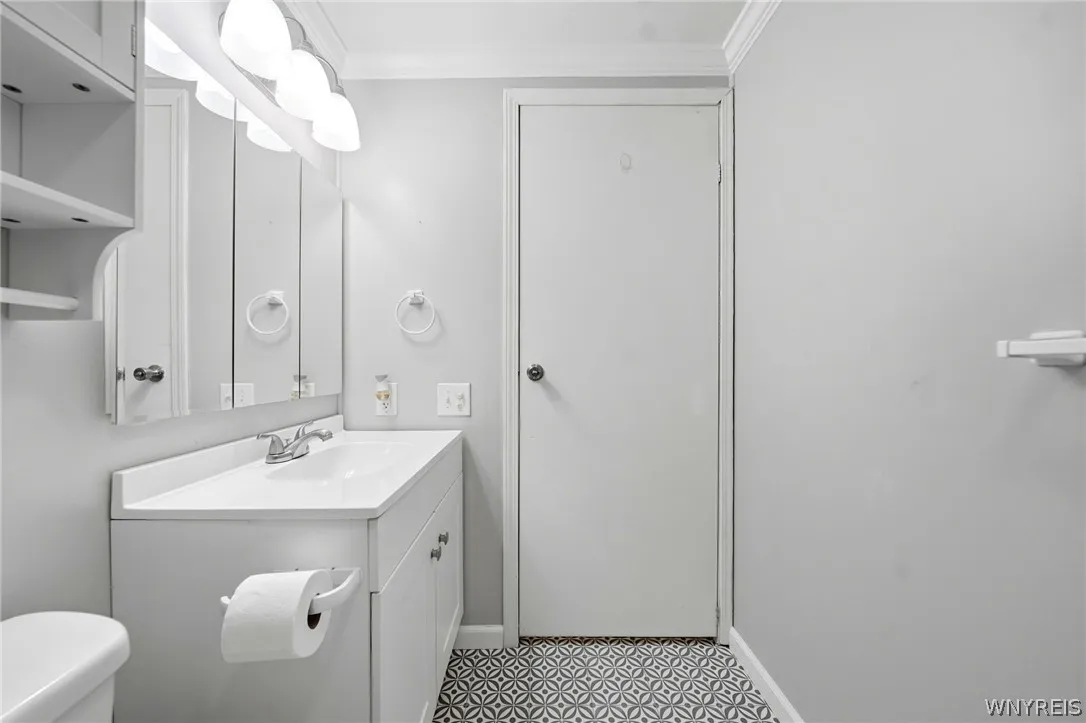 35 Windridge Lane, Hamburg, New York 14075, Hamburg, New York 14075, 2 Bedroom Bedrooms, 5 Room Rooms,2 BathroomBathrooms,Residential,For Sale,35 Windridge Lane, Hamburg, New York 14075,0,B1722103
