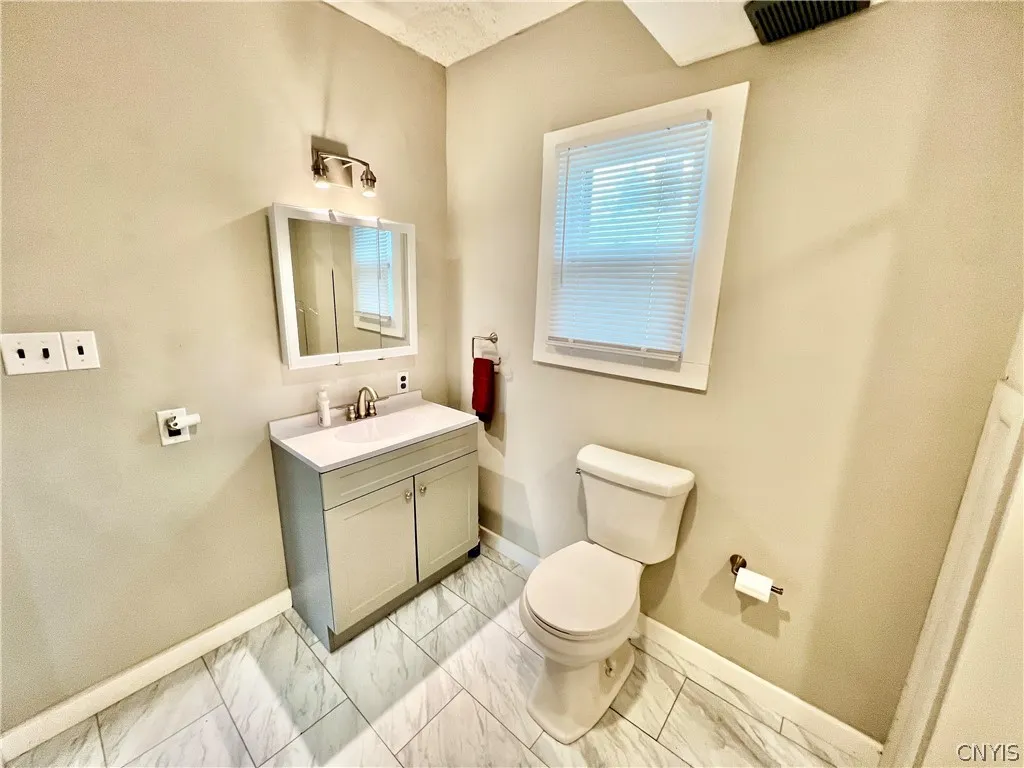 219 East 5th Street, Oswego, New York 13126, Oswego, New York 13126, 2 Bedroom Bedrooms, 7 Room Rooms,1 BathroomBathrooms,Residential,For Sale,219 East 5th Street, Oswego, New York 13126,0,S1722452