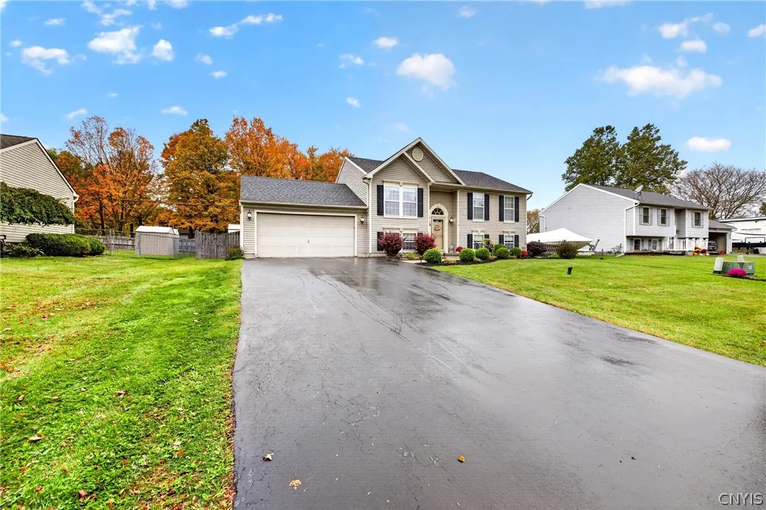 55 Athena Drive, Lysander, New York 13027, Lysander, New York 13027, 3 Bedroom Bedrooms, 8 Room Rooms,2 BathroomBathrooms,Residential,For Sale,55 Athena Drive, Lysander, New York 13027,0,S1721915