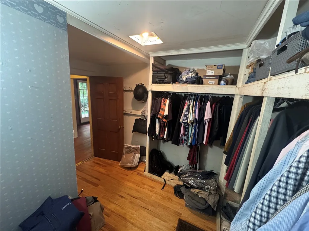 2146 Buffalo Street, Seneca, New York 14561, Seneca, New York 14561, 3 Bedroom Bedrooms, 8 Room Rooms,1 BathroomBathrooms,Residential,For Sale,2146 Buffalo Street, Seneca, New York 14561,0,R1722492
